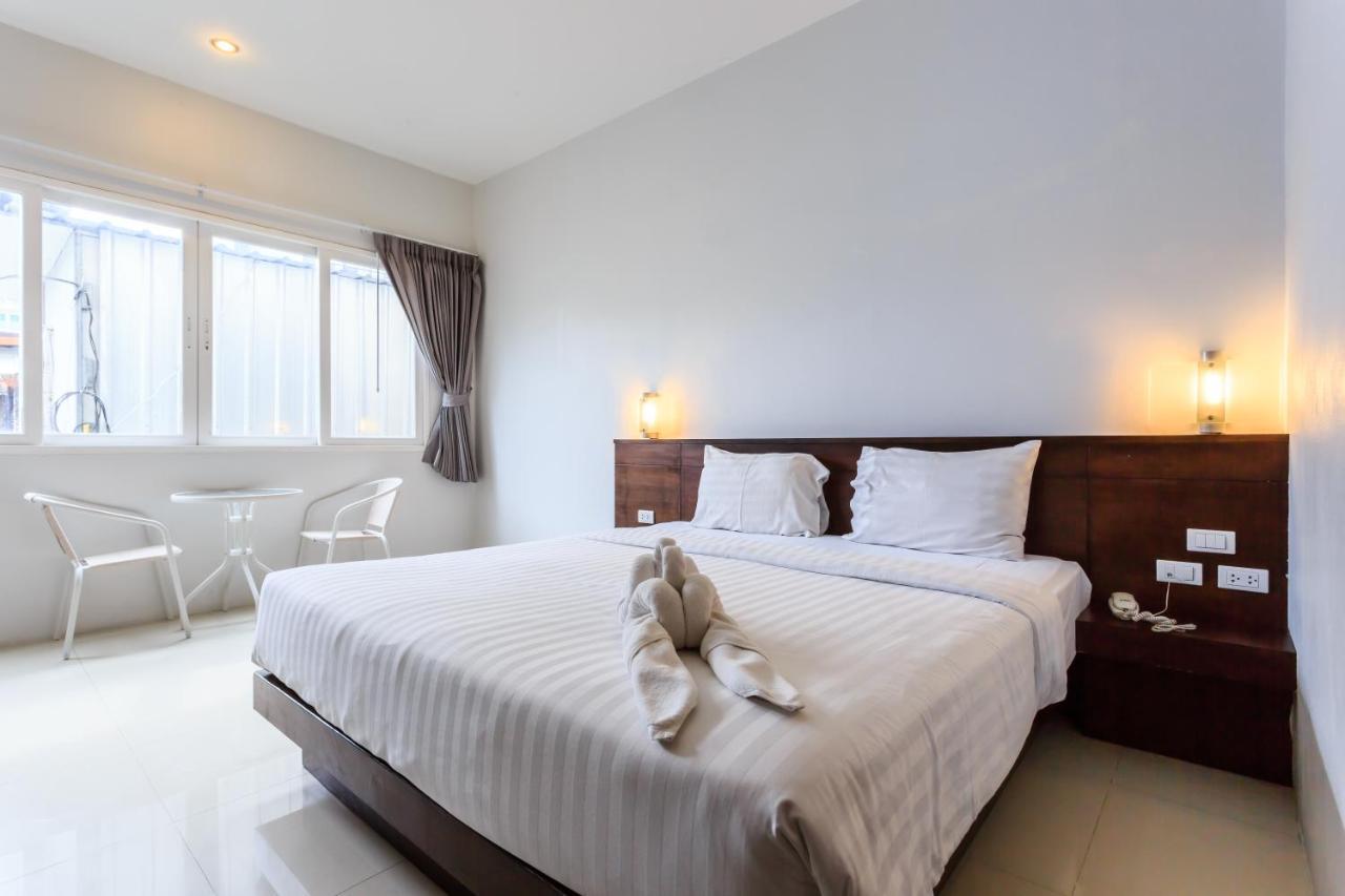77 Bangla Hotel - Sha Certified Пхукет Номер фото