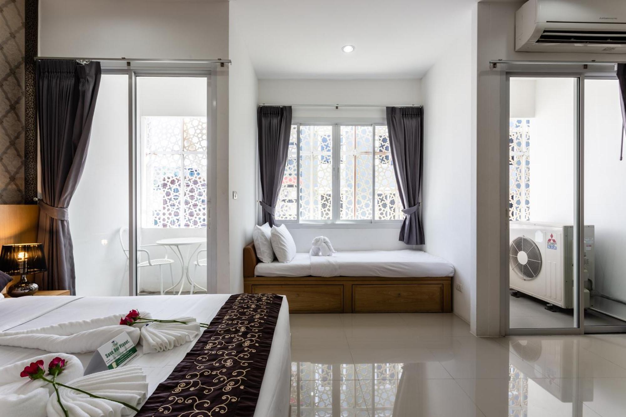 77 Bangla Hotel - Sha Certified Пхукет Экстерьер фото